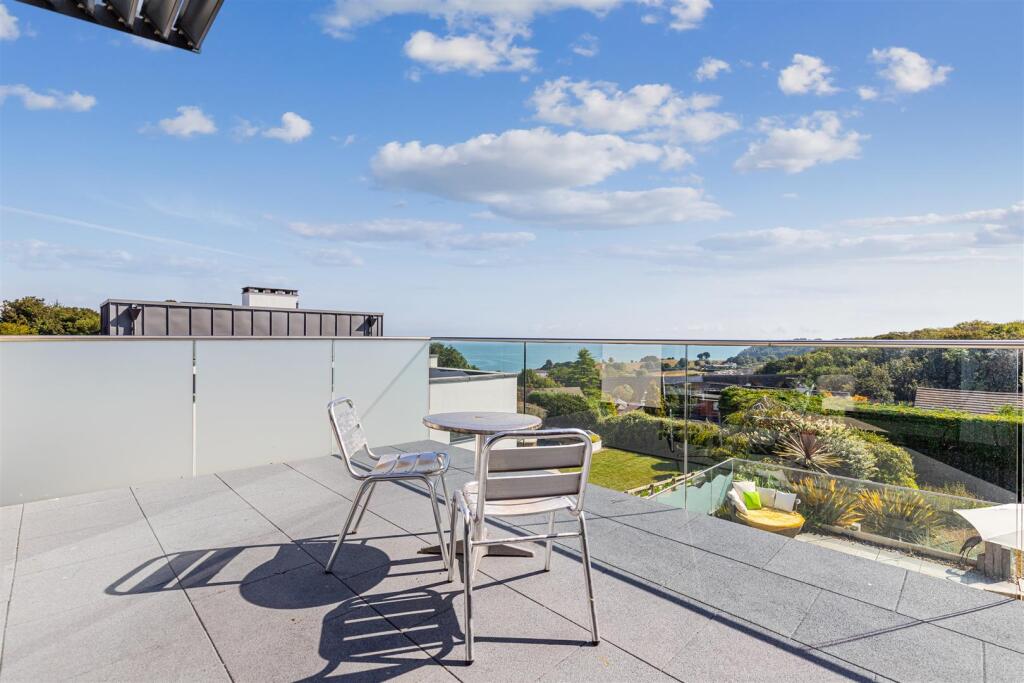 A44 - Bascombe Road, Brixham, Eastleigh House - 25