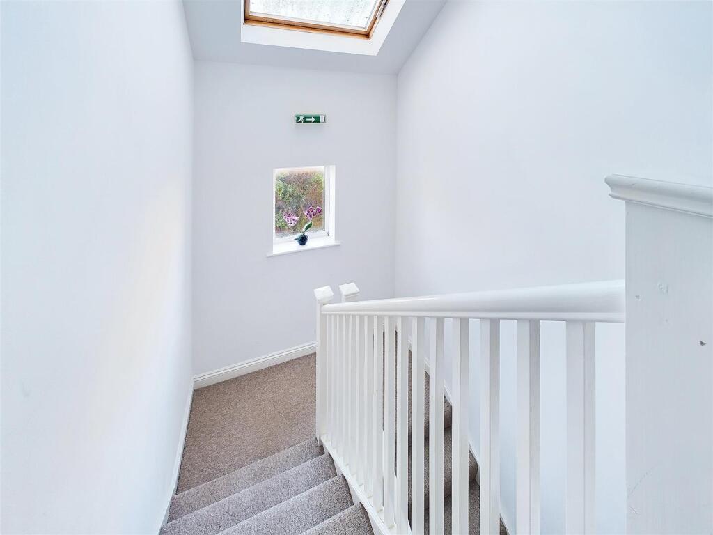 6 - Block of 6 Flats.jpg