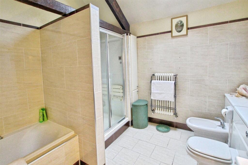 House Bathroom1