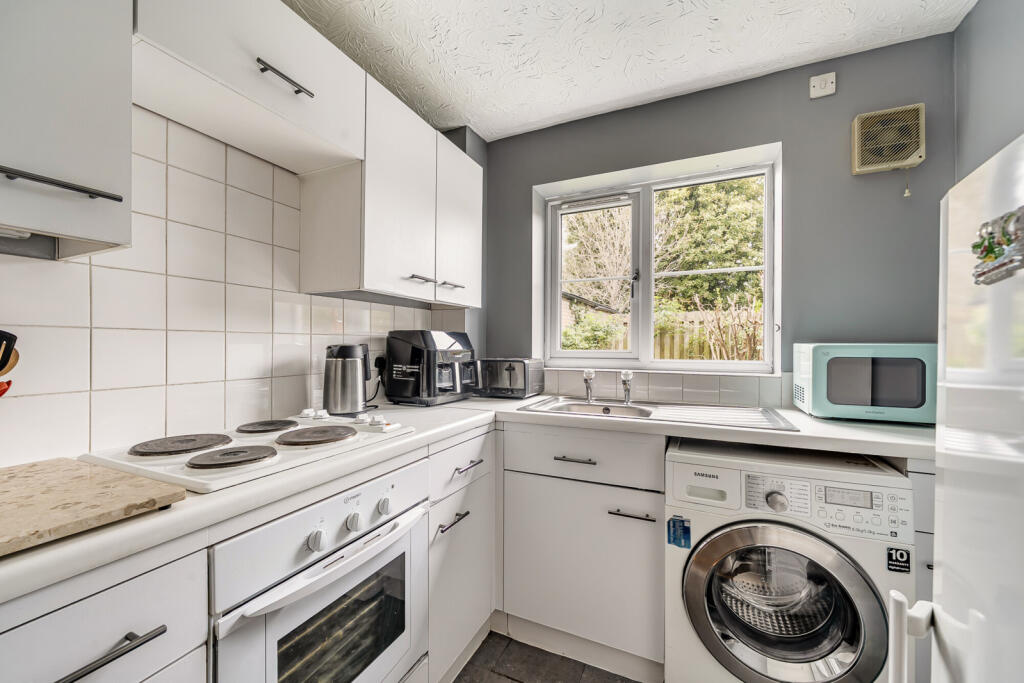 1360277-9-68d6ac3...