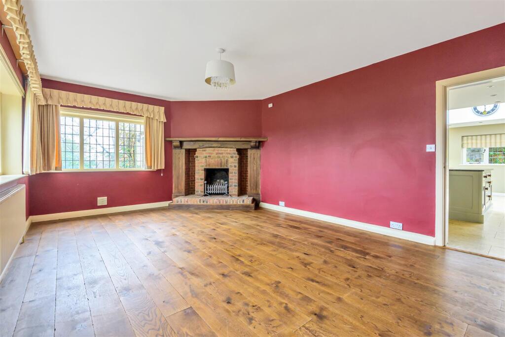 Dining room.jpg