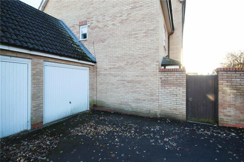 Garage &amp; Parking