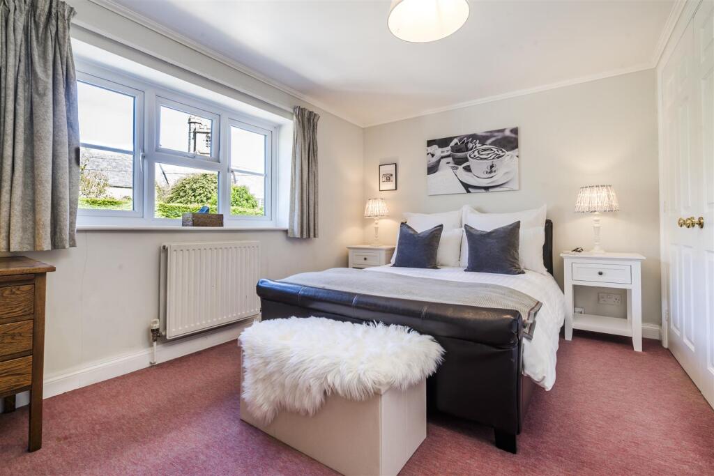 OLD YEW COTTAGE-48.jpg