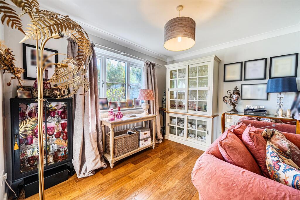 60a Careys Road, Pury End (21).jpg