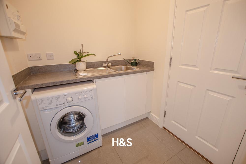 7 Dewberry Road - utility.jpg