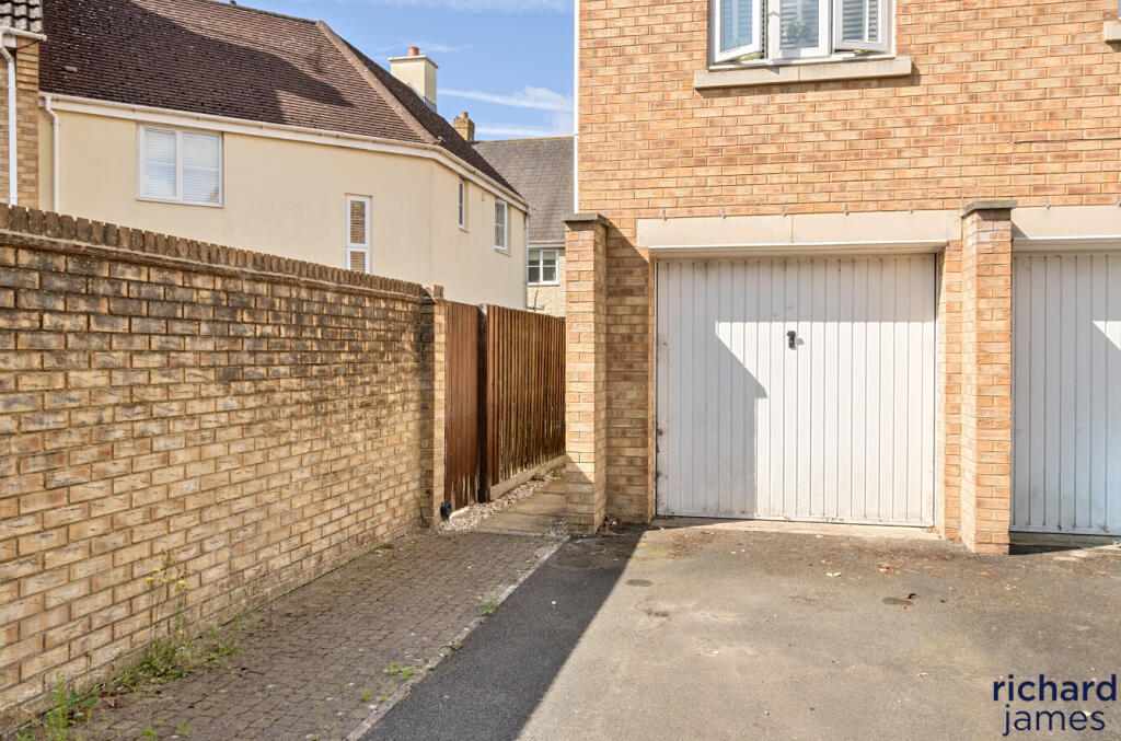 b433926e1fbd4aa88af5bf60d49eadf0