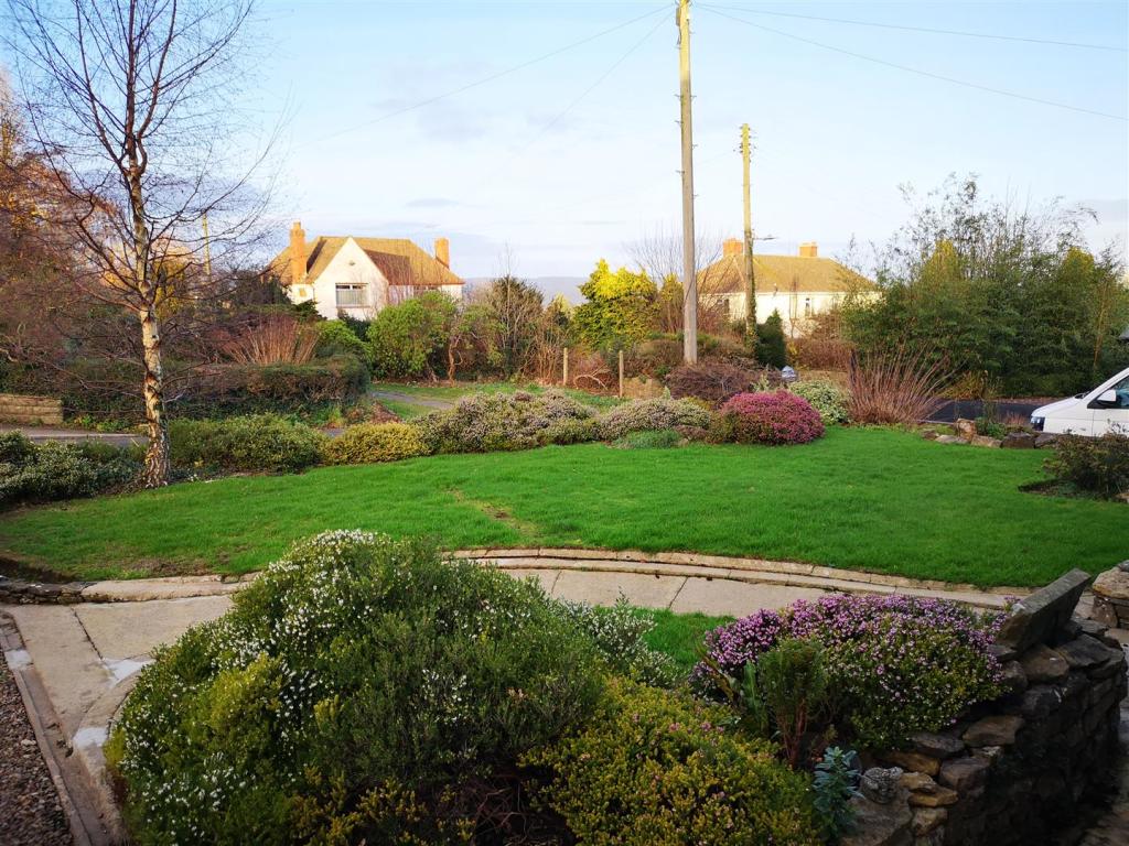 Front Garden.jpg