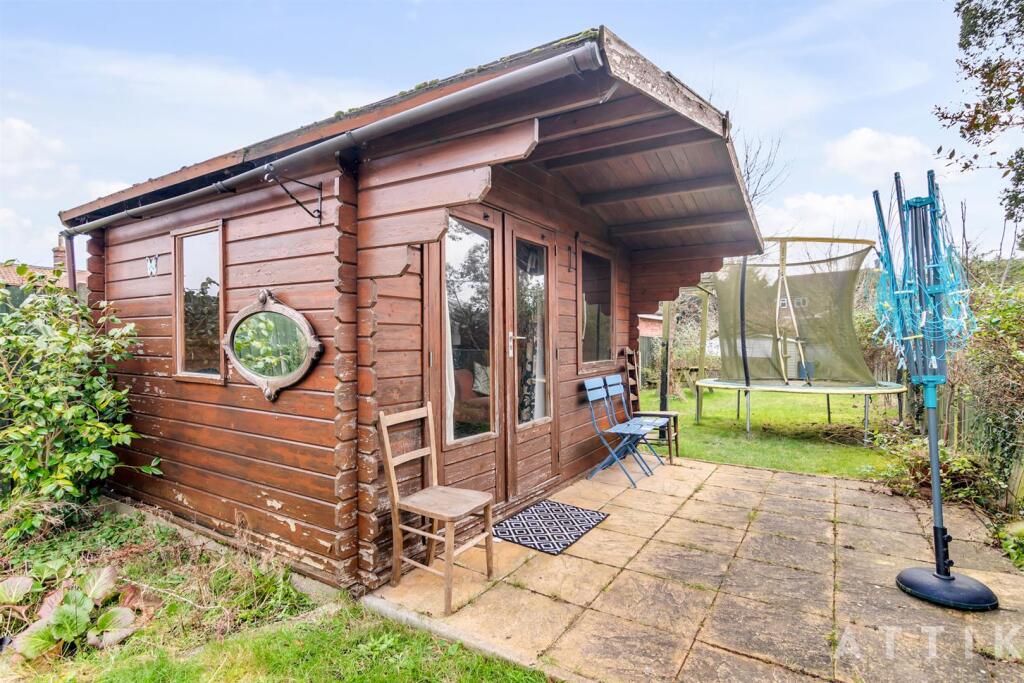 33 Southend Road Bungay NR35 1DN (14).jpg