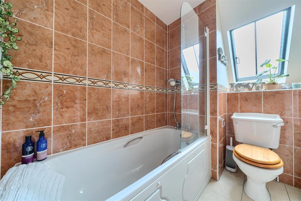 Ensuite Bathroom