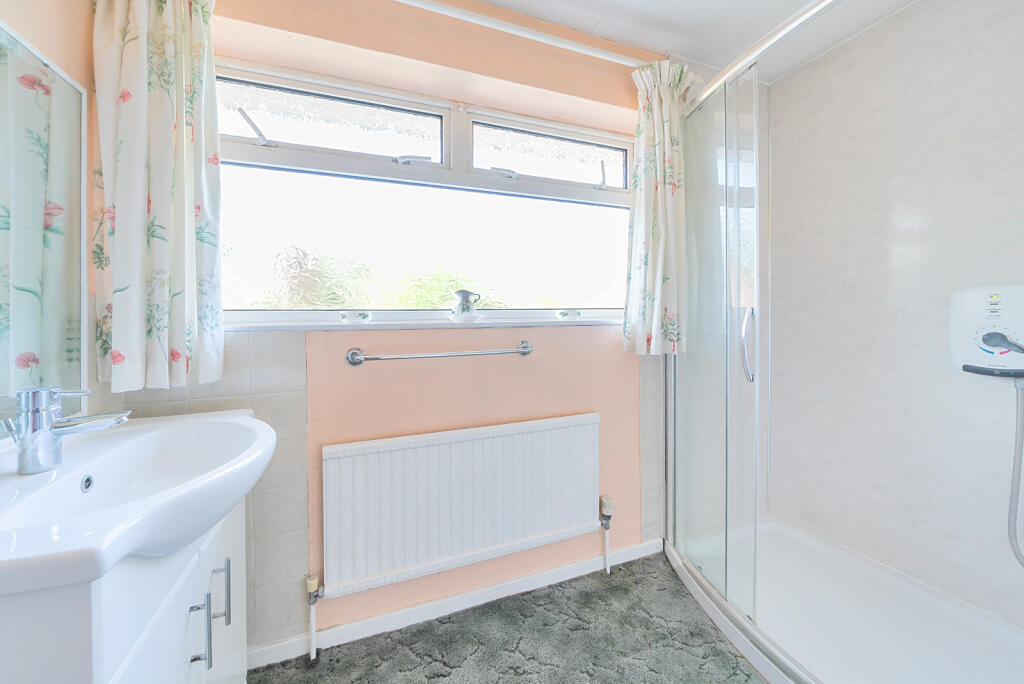 15-68134baa74bdb-...