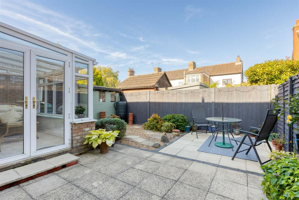 west Facing Garden