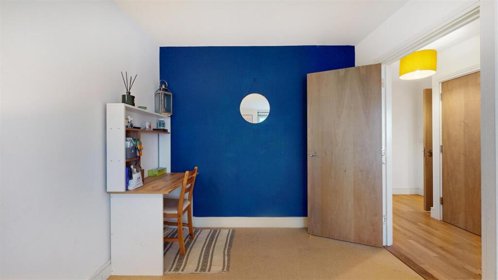 Flat 801, Wharfside Point North - n0XXLxxxkxVEY0Z0