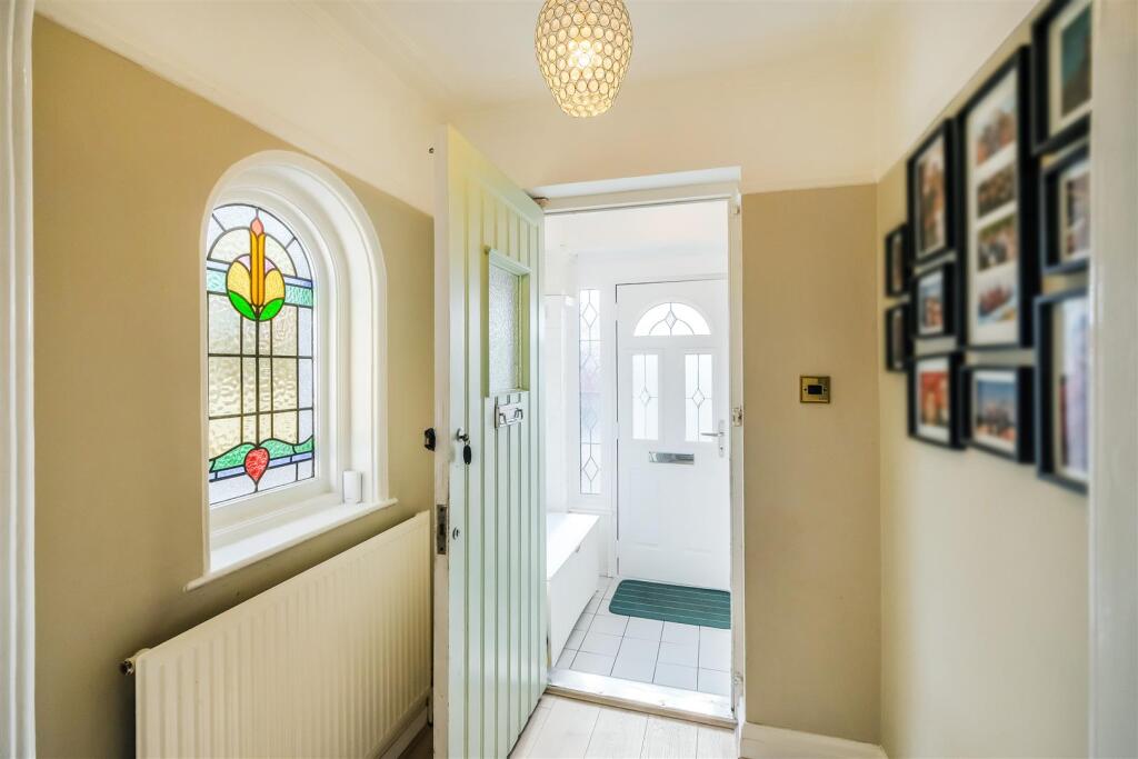 10, Priory Close-49.jpg