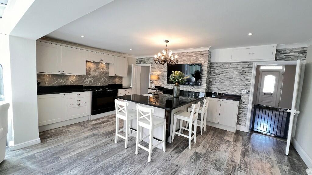 Fitted Kitchen/Diner