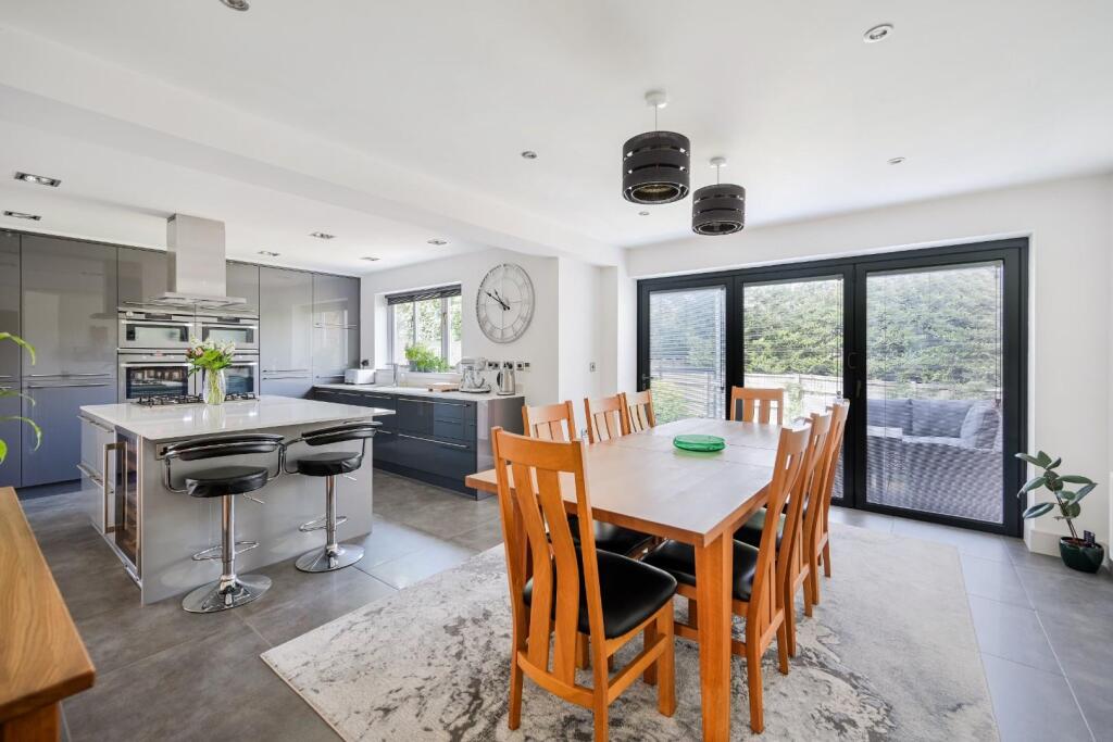 WILLOWBANK GARDENS (5).jpg