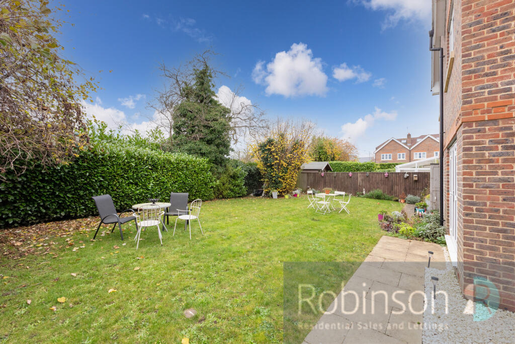 4 Willow Close-4