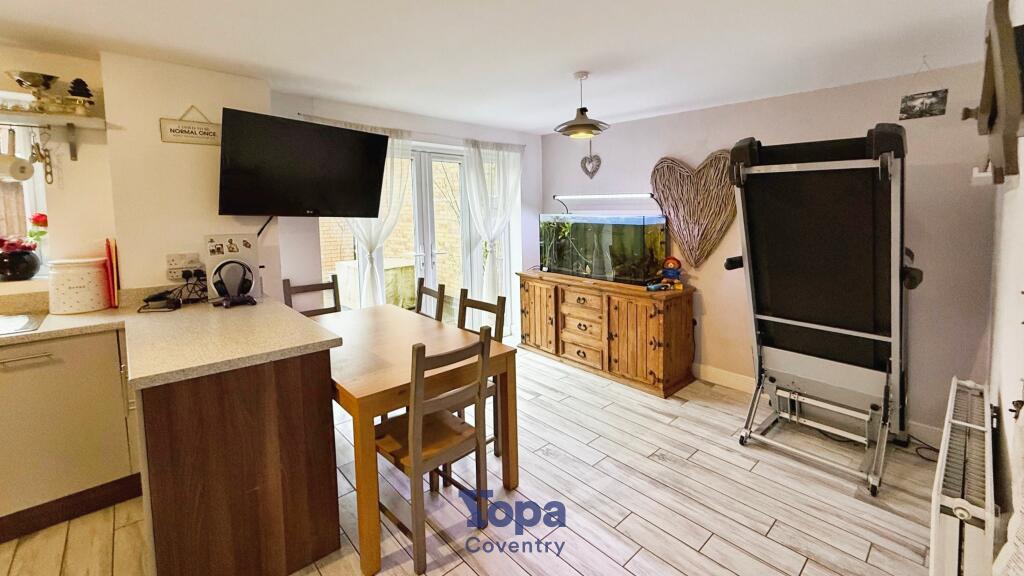 Family Area / Dining Room