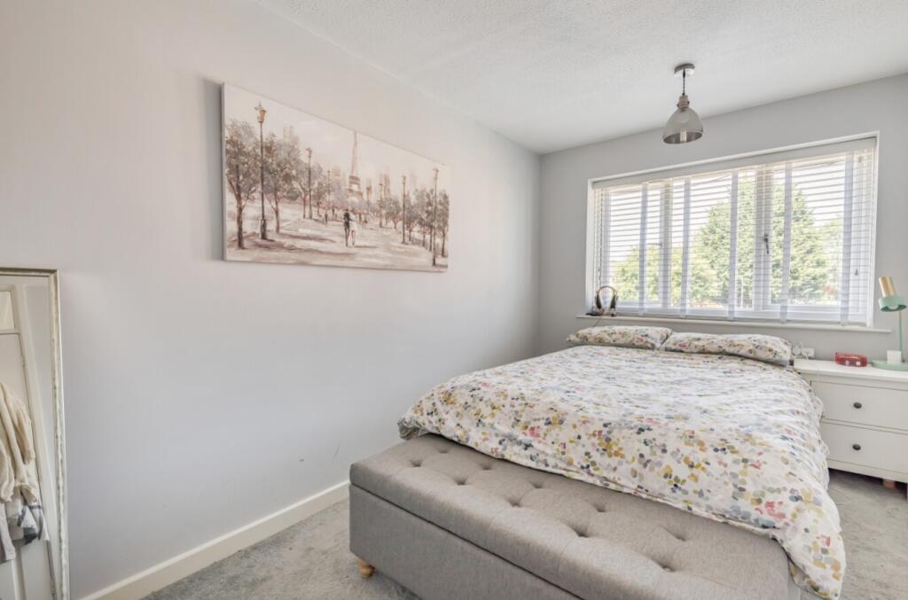 Bedroom 1 Plover Drive EweMove Sale