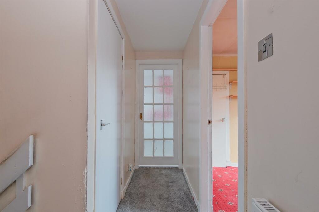032-76 Hirst Road Harthill, ML7 5TL.jpg
