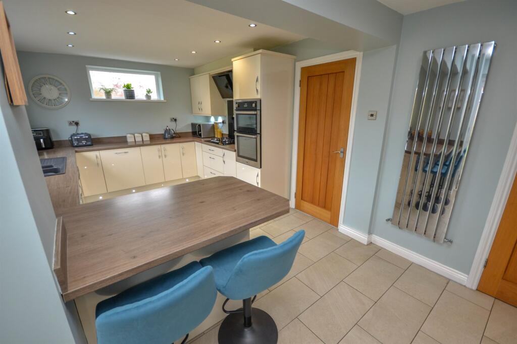 Kitchen Breakfast Room