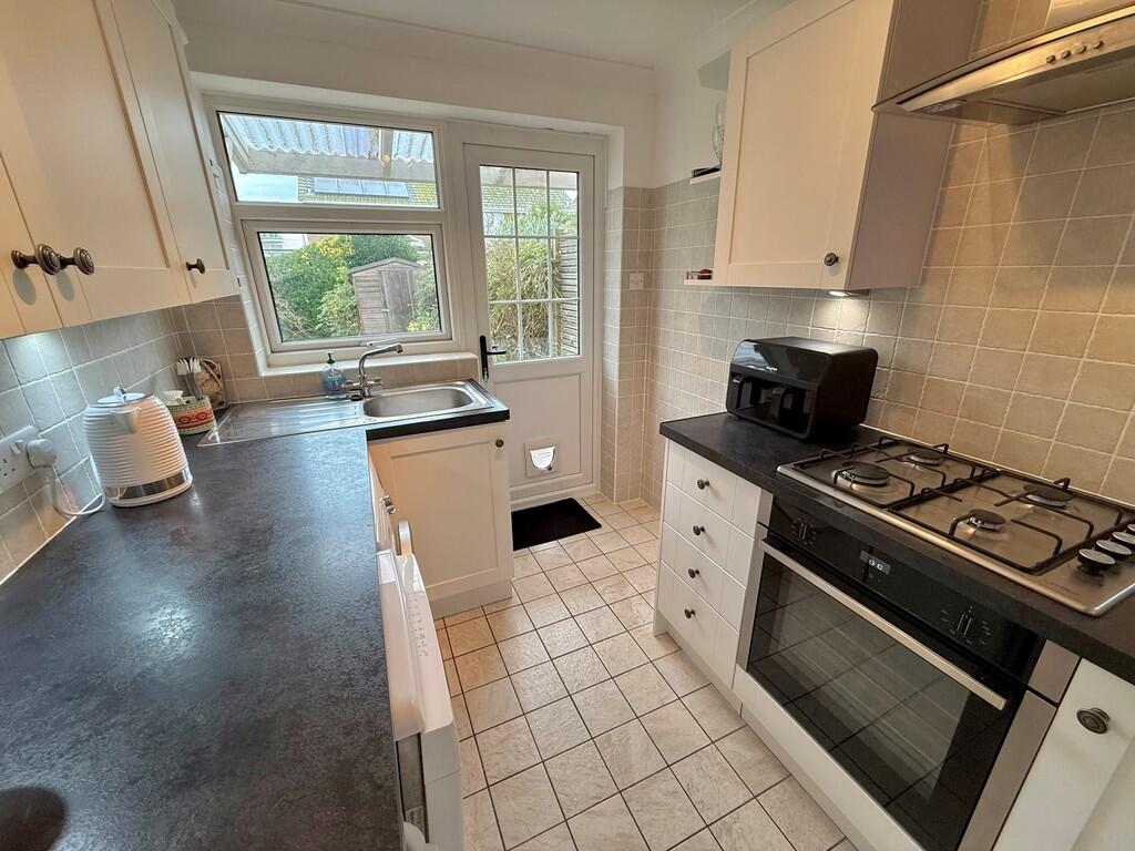 121 Mallon Dene K...