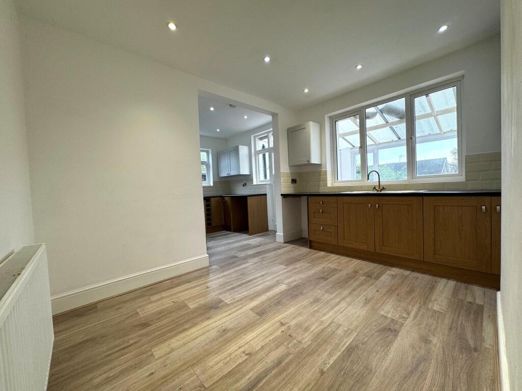 Kitchen/Dining Room