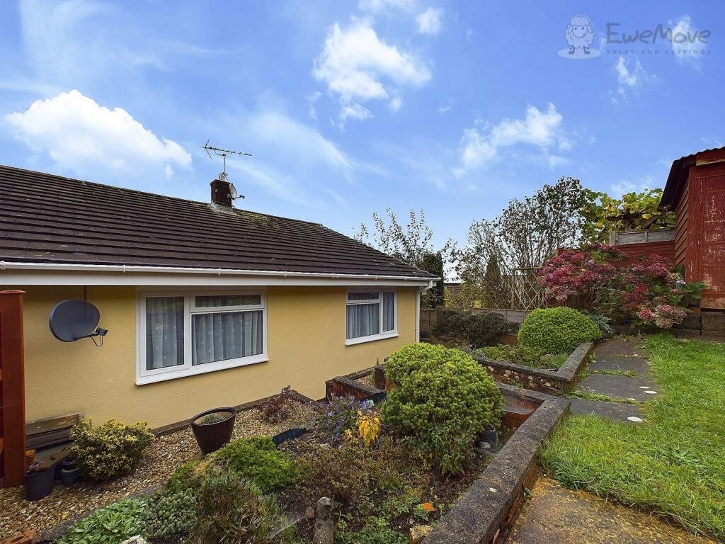 CAM03640G0-PR0022-STILL022