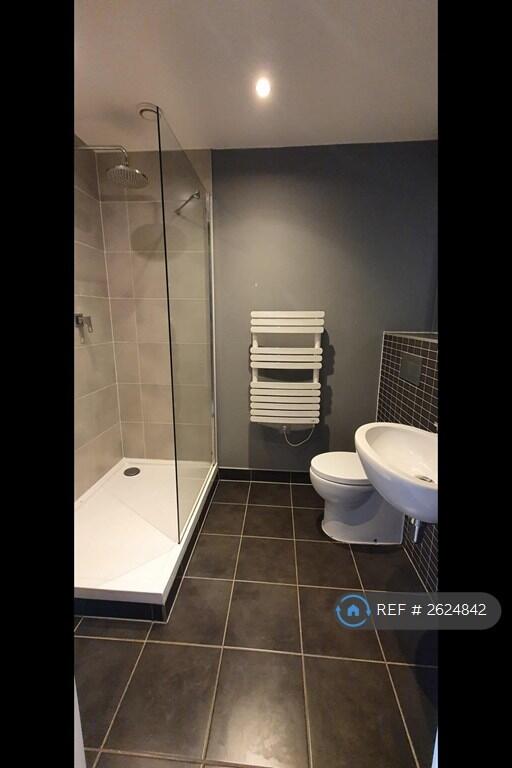 Bathroom 2 En-Suite