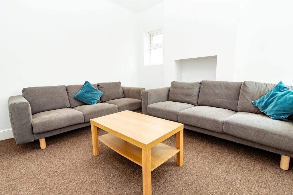 42 Wolverton Road, Bournemouth, 