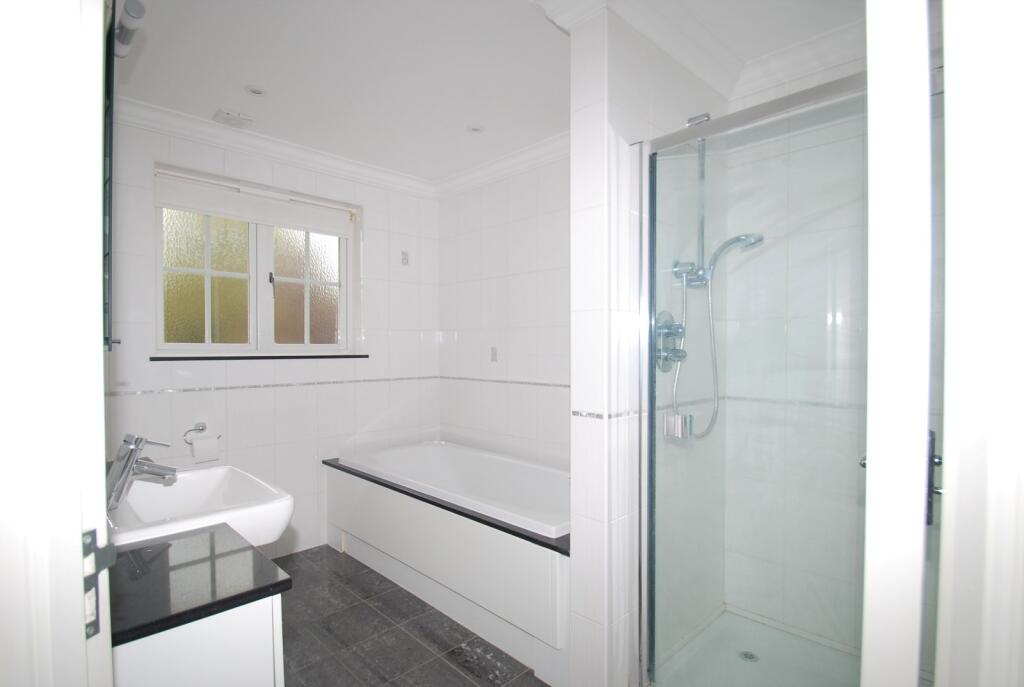 En Suite Bathroom