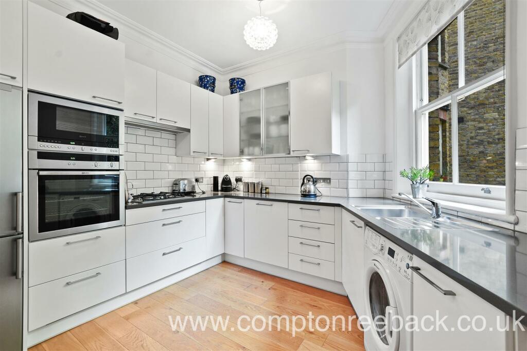 Kitchen: