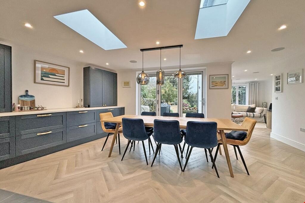 b4007226-af46-4a01-b8fd-521c0f71af35