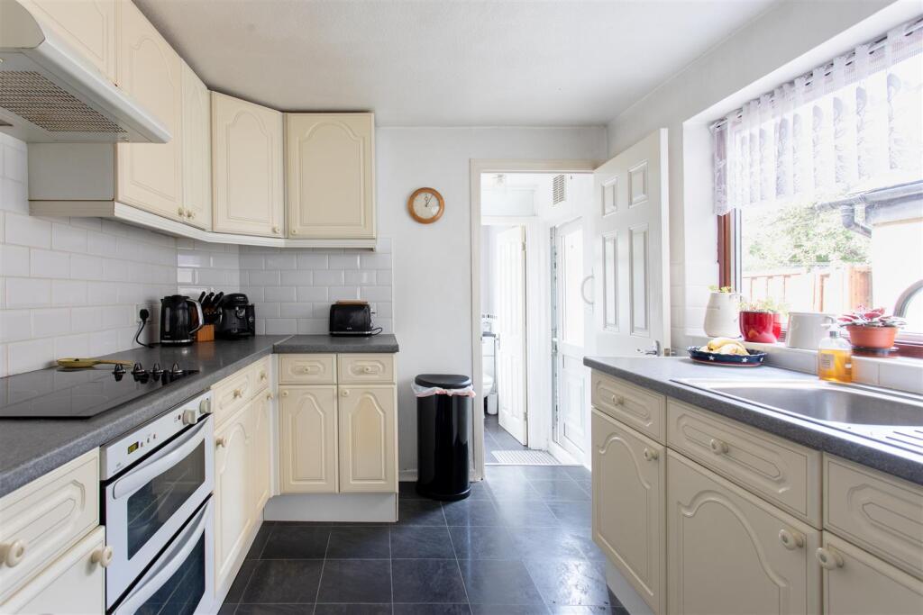Rensburg Road, E17