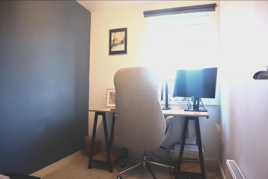 Cicerio Cr Fairfields - Bedroom four