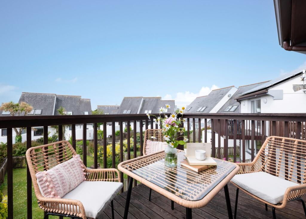 68551eca56c8e_Delphy-4