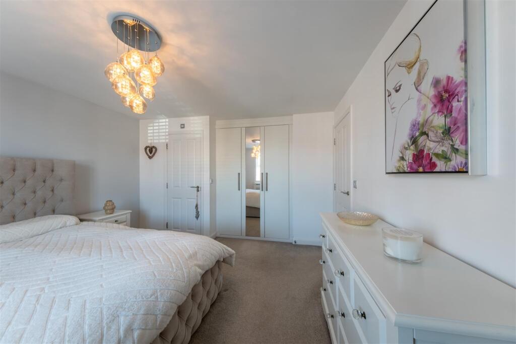 4 Brooke Avenue-024.jpg