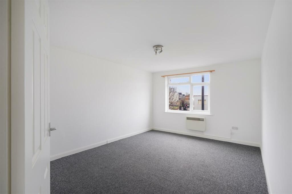 Flat 4, Greens Court - 2LmAaR75Unz8GoMeNDVt.jpg