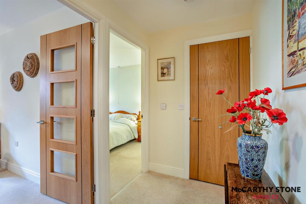 8617618-interior07-800.jpg