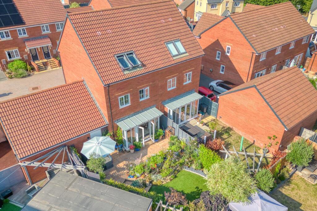 Ewemove Taunton - Perry Hayes (6)