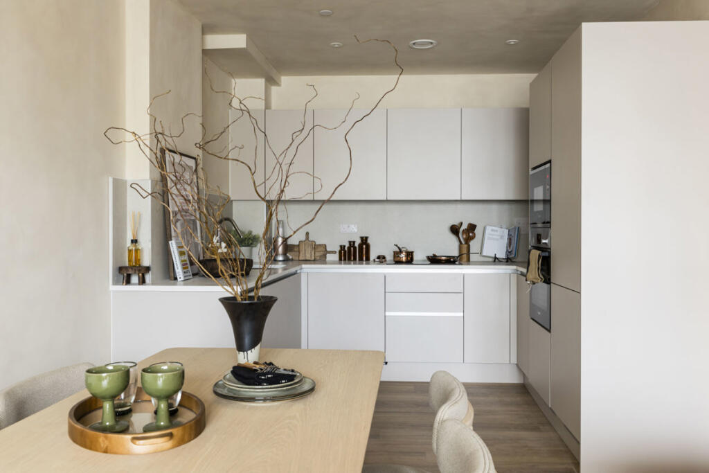 1 Bed Clayton Rd 1242