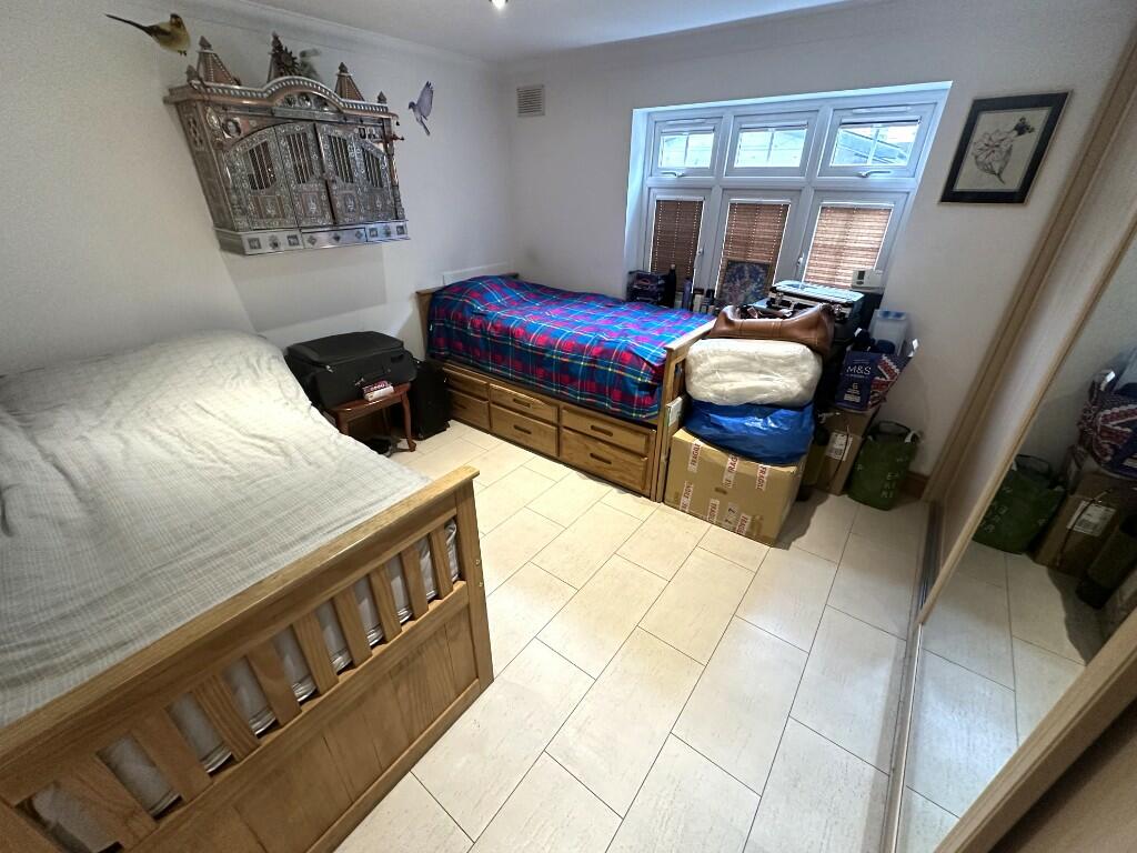 D/STAIRS BEDROOM 3
