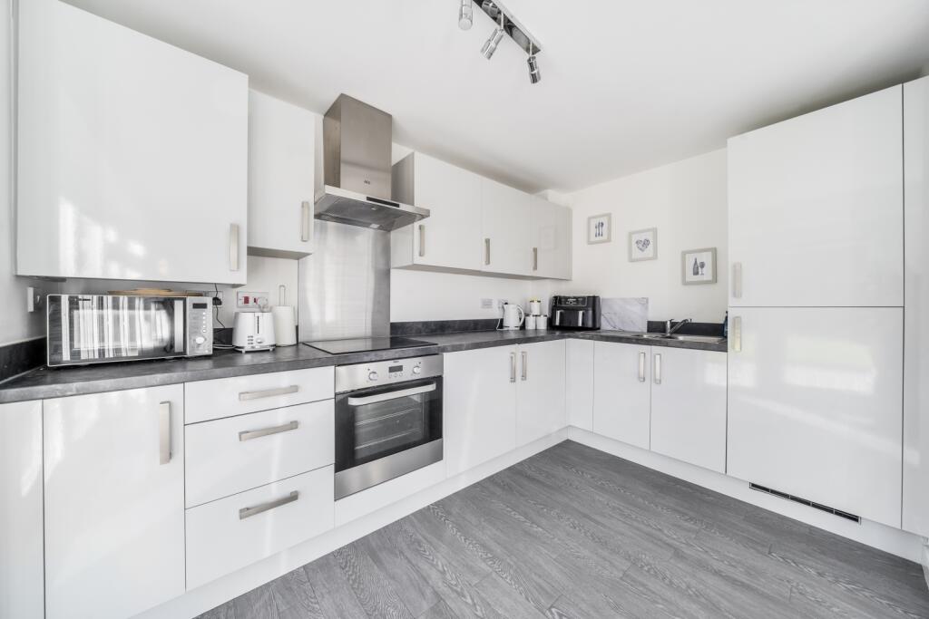 1359861-16-68da4f8a4ff31