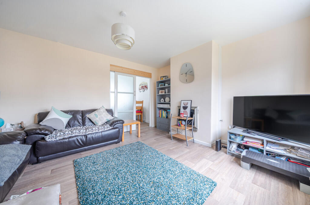 1330859-6-688b66e...