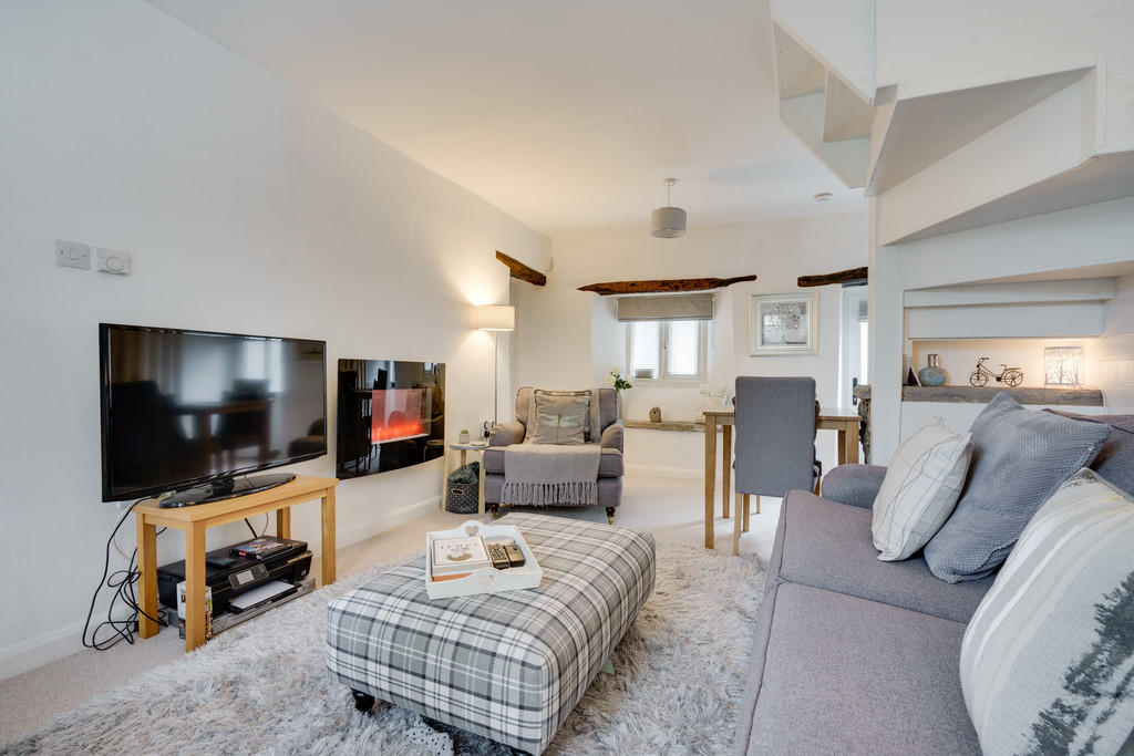 Living/ Dining Ro...