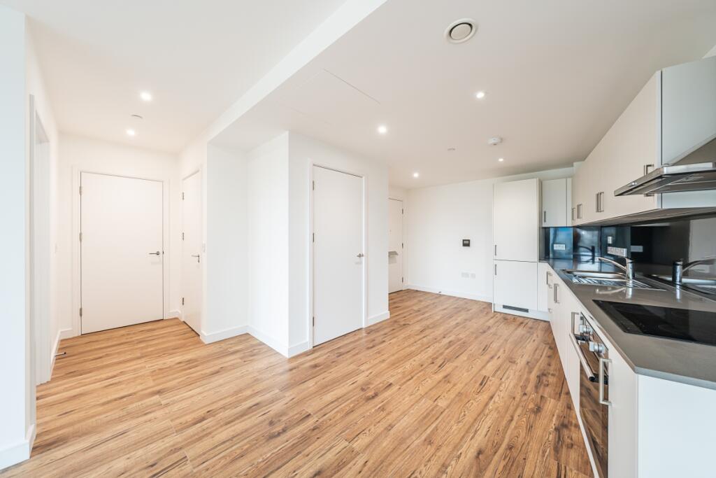 Apartment-7-Elmbr...