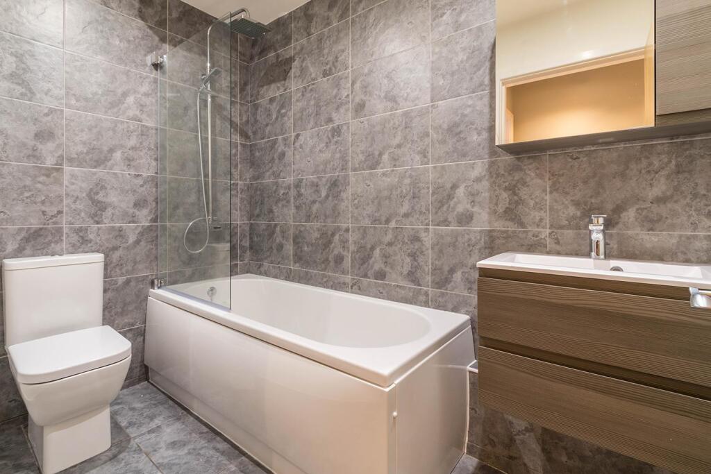 Family bathroom