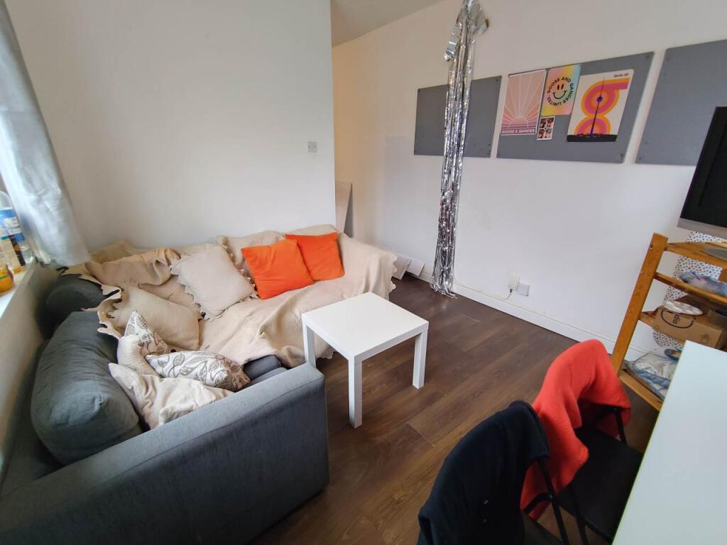 Living room (3)