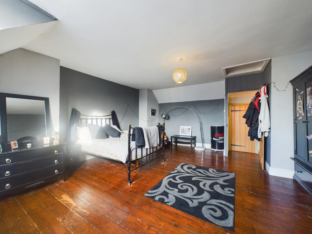 CAM02668G0-PR0026-STILL001