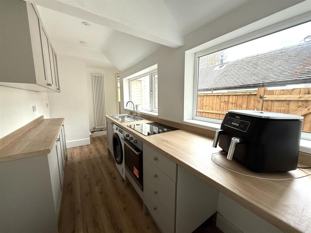 41 ARCH STREET KIT 2.jpeg