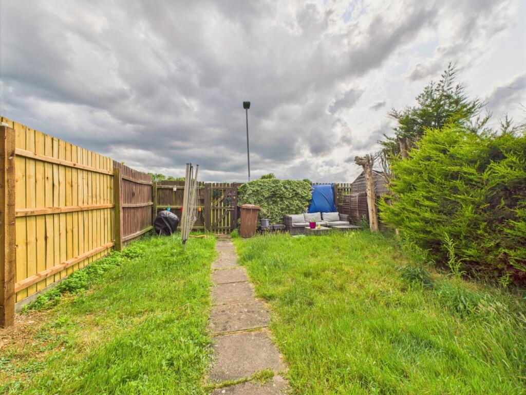 CAM01909G0-PR0346-STILL017